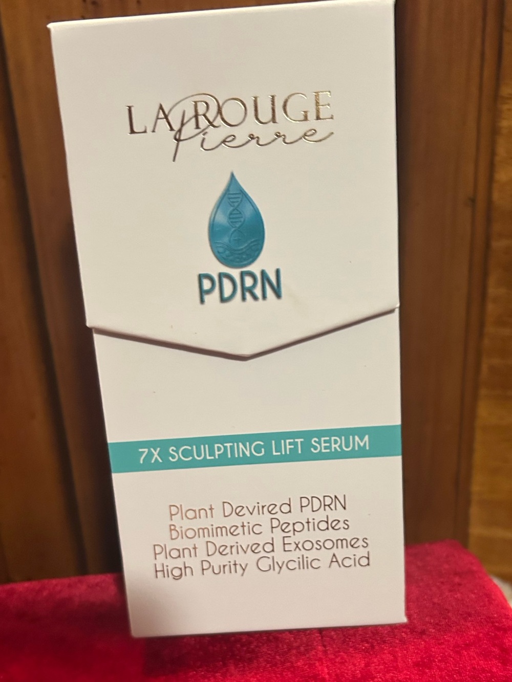LaRouge 7X Sculpting Lift Serum — White & Teal